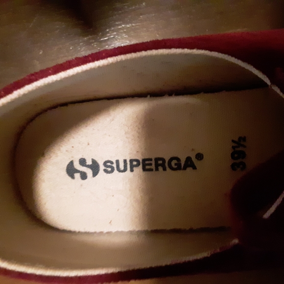 superga maroon